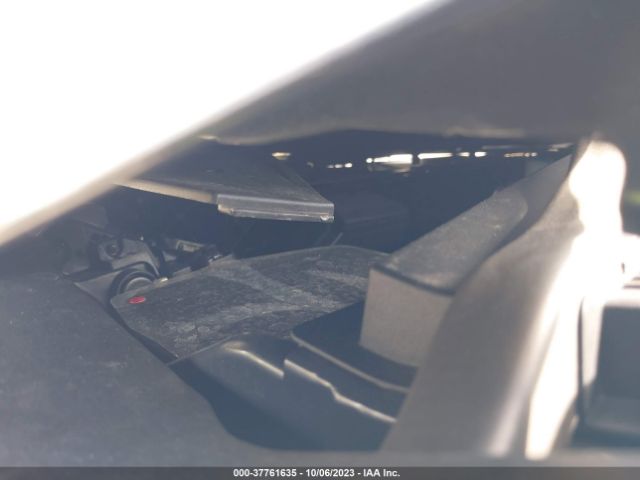 KNDNB4H33R6342901 KIA Carnival Lx