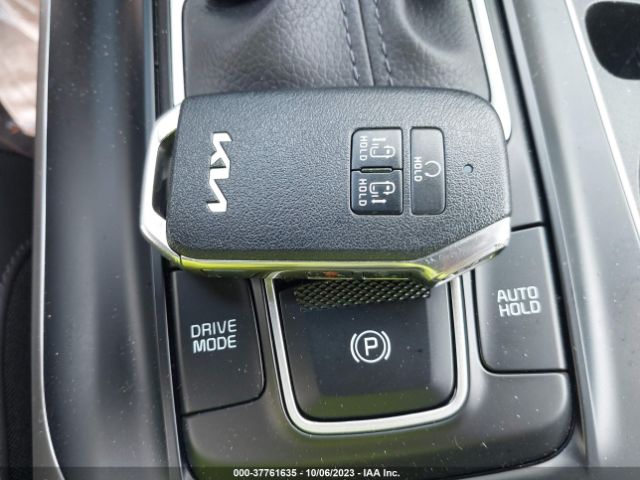 KNDNB4H33R6342901 KIA Carnival Lx