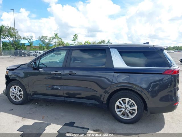 KNDNB4H33R6342901 KIA Carnival Lx