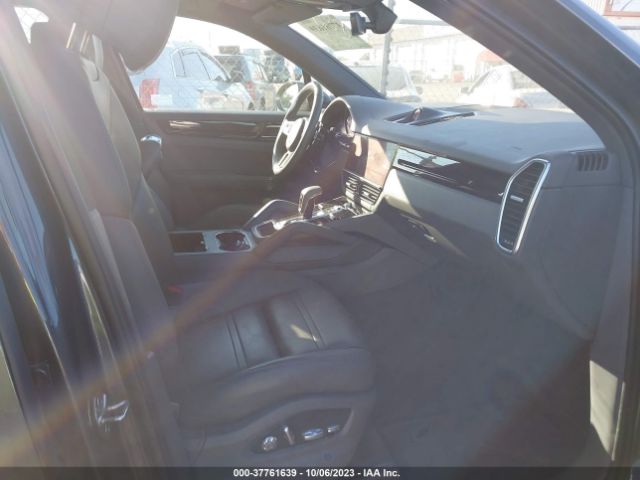 WP1AA2AY8LDA08988 Porsche Cayenne