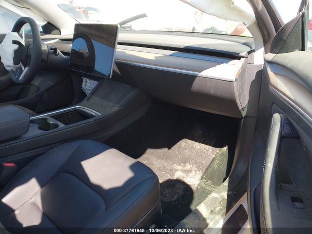 2023 TESLA MODEL 3 5YJ3E1EAXPF543311 Photo 4