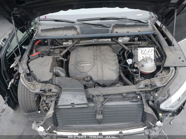 WA1BAAFY8M2070519 Audi Q5 Premium Plus