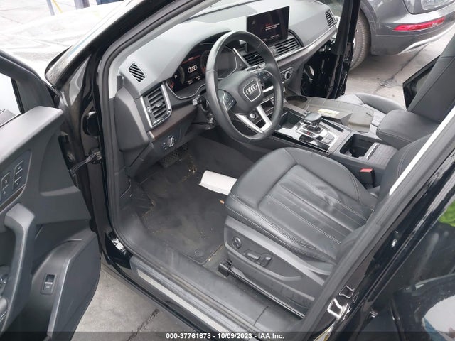WA1BAAFY8M2070519 Audi Q5 Premium Plus