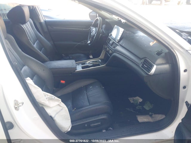 2018 HONDA ACCORD SEDAN TOURING 2.0T VIN: 1HGCV2F9XJA045136