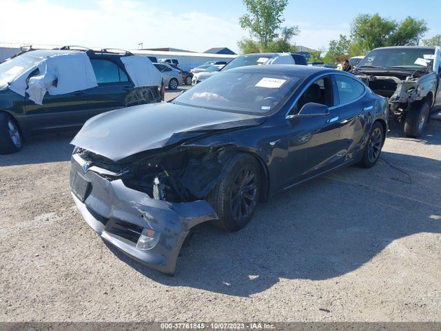 Tesla MODEL S 2019 5YJSA1E28KF302162 Image 2