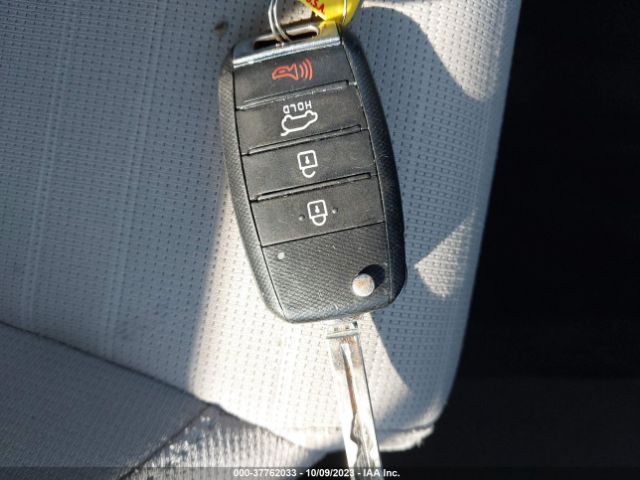 KNDPM3AC0J7420332 KIA Sportage Lx