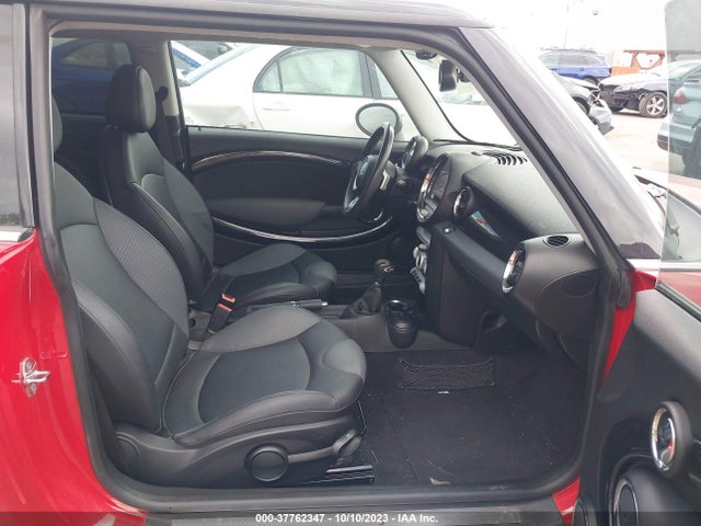 2009 MINI COOPER HARDTOP WMWMF73559TW80874 Photo 4