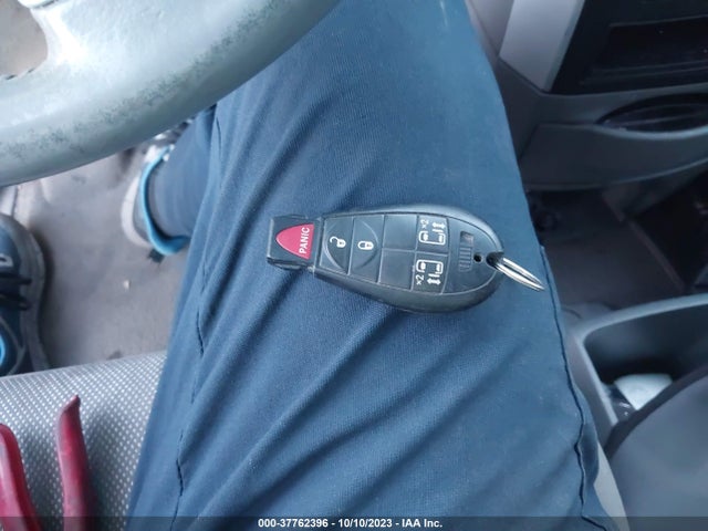 2008 DODGE GRAND CARAVAN SXT VIN: 2D8HN54PX8R136227
