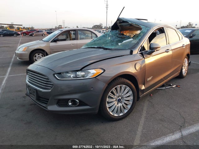 Ford Fusion Energi Titanium 2014 3FA6P0SU5ER269226 Image 2