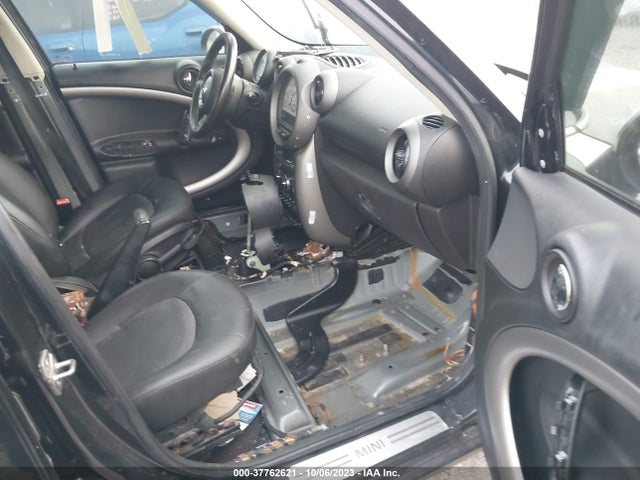 2011 MINI COOPER COUNTRYMAN WMWZB3C59BWH95348 Photo 4
