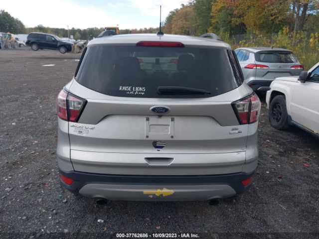 1FMCU9GD2HUD80666 Ford ESCAPE SE