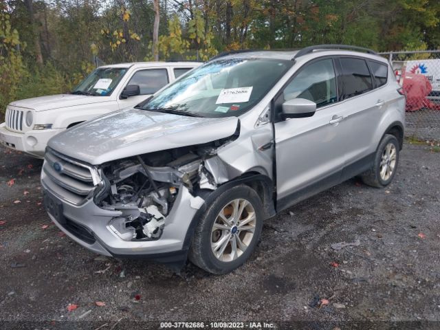1FMCU9GD2HUD80666 Ford ESCAPE SE