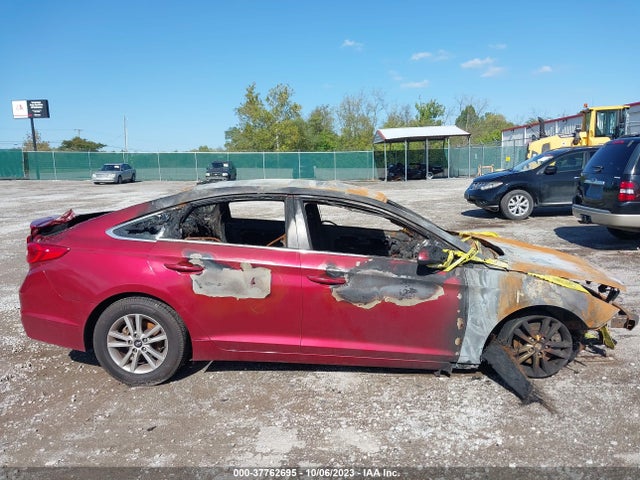 2016 HYUNDAI SONATA SE VIN: 5NPE24AF4GH284644