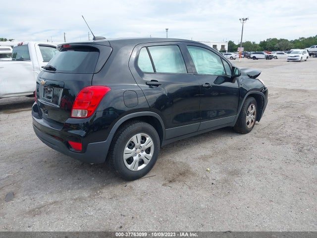 Chevrolet TRAX LS 2017 3GNCJKSB3HL206696 Image 4