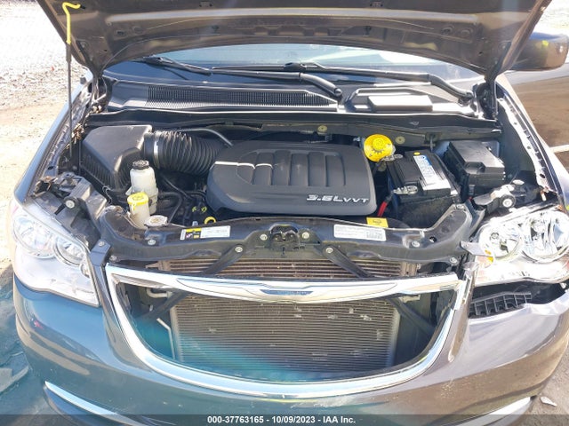 2C4RC1BG0FR562218 Chrysler Town & Country Touring
