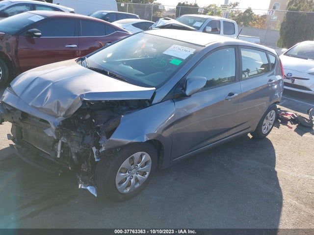 Hyundai ACCENT SE 2017 KMHCT5AE8HU329590 Image 2