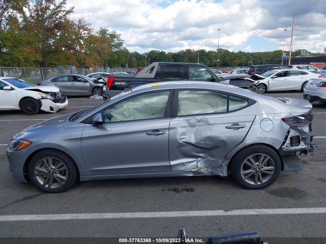 2017 HYUNDAI ELANTRA SE VIN: 5NPD84LF9HH061511