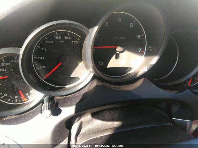 2017 PORSCHE CAYENNE WP1AA2A28HKA91580 Photo 6