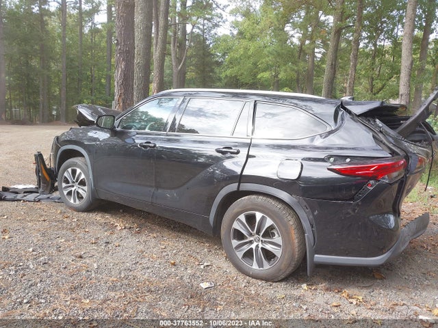 2021 TOYOTA HIGHLANDER XLE VIN: 5TDHZRBH7MS067861