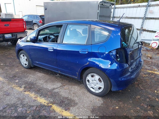 2013 HONDA FIT VIN: JHMGE8G37DC035376