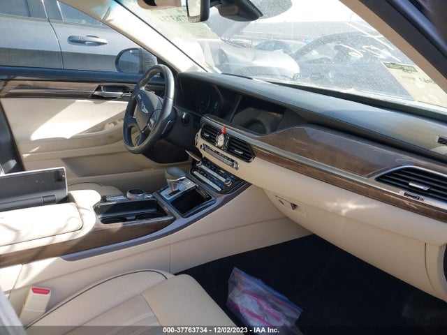 Genesis G90 2017 KMHG34JA6HU026221 Image 18