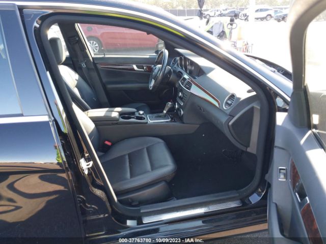 WDDGF4HB8ER305619 Mercedes-Benz C-class C 250