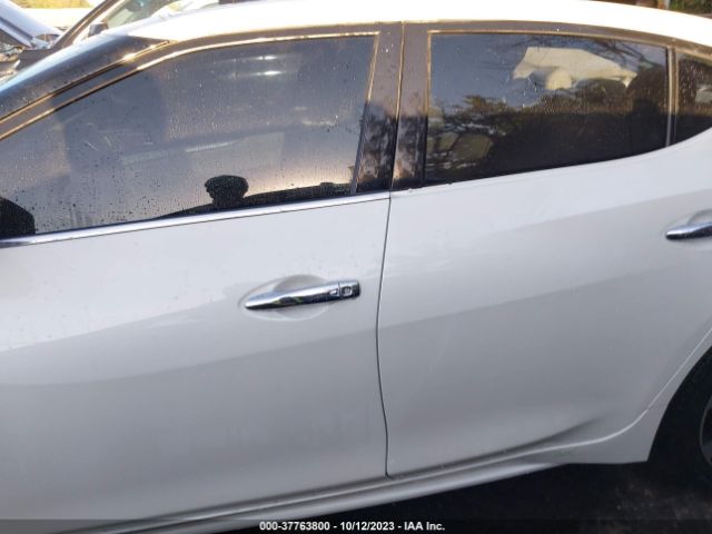 1N4AA6AP4HC453179 Nissan Maxima 3.5 Sl