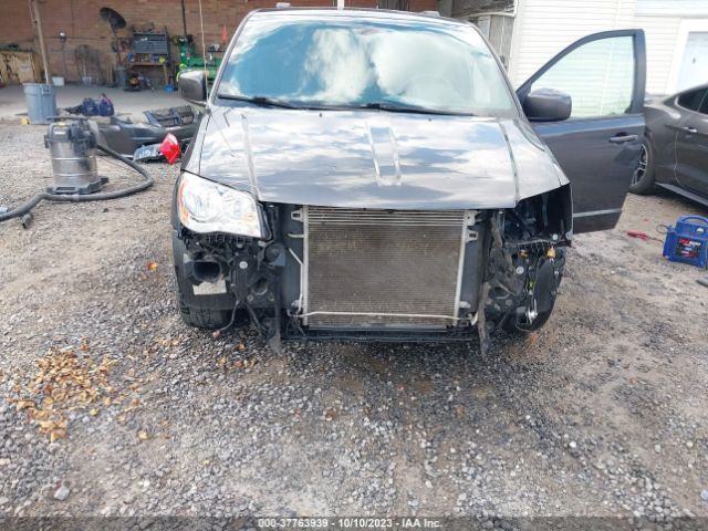 2C4RDGEG6JR346068 Dodge Grand Caravan Gt