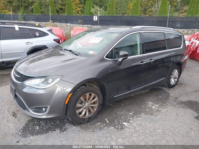2C4RC1BG2JR322810 Chrysler Pacifica Touring L