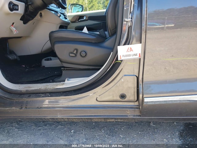 2C4RC1BG2JR322810 Chrysler Pacifica Touring L