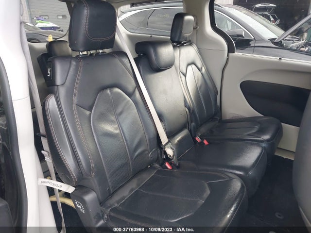 2C4RC1BG2JR322810 Chrysler Pacifica Touring L