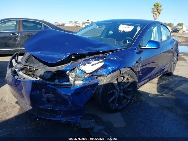 Tesla Model 3 Long Range 2022 5YJ3E1EB1NF207732 Image 2
