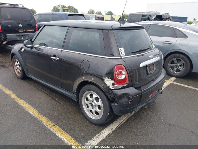 2013 MINI HARDTOP WMWSU3C58DT677563 Photo 2