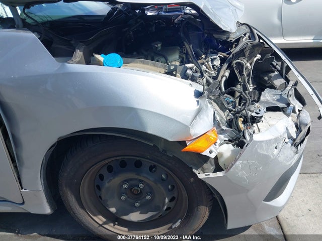 Honda Civic Sedan Lx 2018 2HGFC2F56JH581518 Image 12