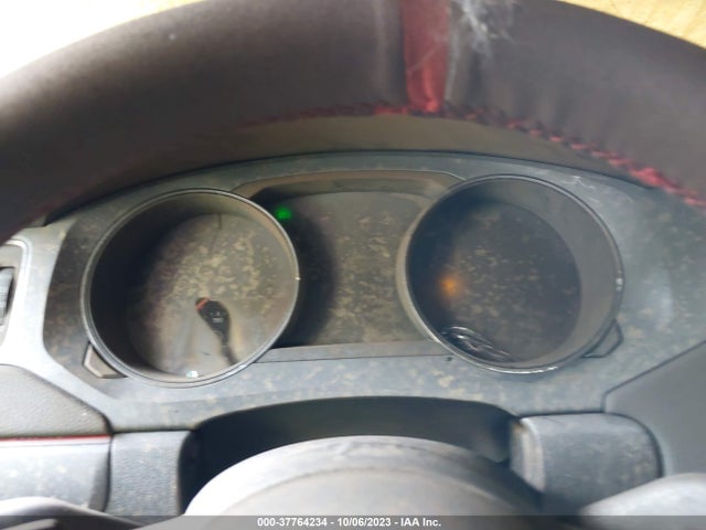 3VW4T7AJXHM325141 Volkswagen JETTA GLI