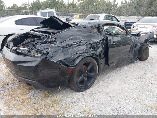 Chevrolet Camaro 1lt 2017 1G1FB1RX5H0172555 Image 4