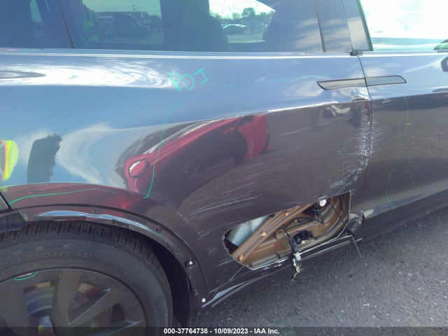 Tesla MODEL X 2023 7SAXCDE57PF400167 Image 6