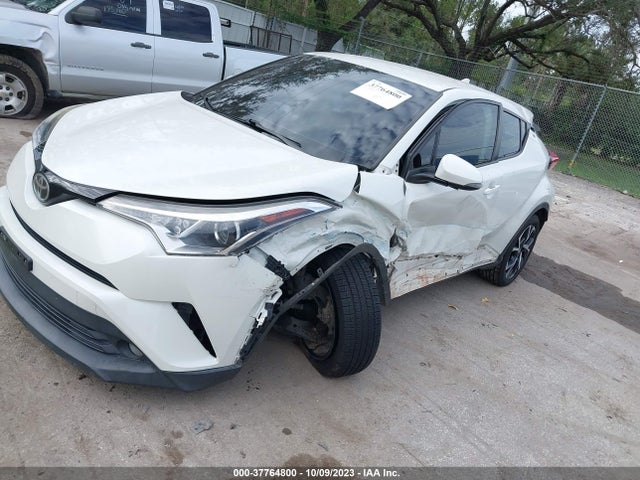 2018 TOYOTA C-HR XLE PREMIUM VIN: NMTKHMBX8JR022988