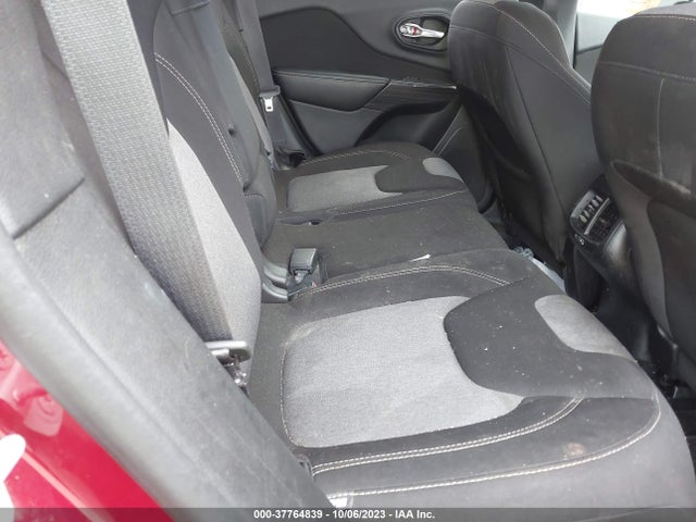 1C4PJLAB9GW177408 Jeep Cherokee Sport