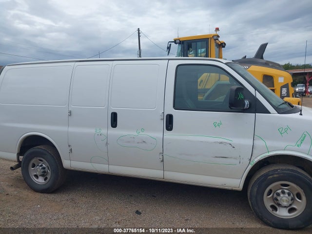 Chevrolet EXPRESS CARGO VAN 2021 1GCWGAFP7M1236676 Image 13