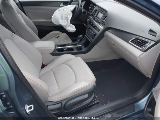 2015 HYUNDAI SONATA 2.4L SPORT VIN: 5NPE34AF7FH235787