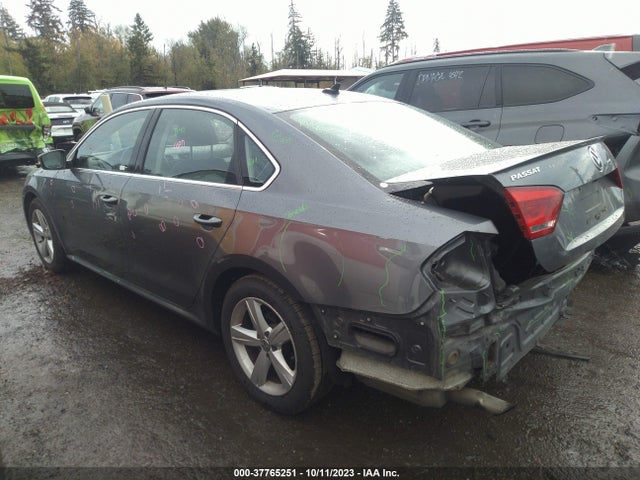 1VWAS7A30EC039979 Volkswagen Passat Wolfsburg Ed