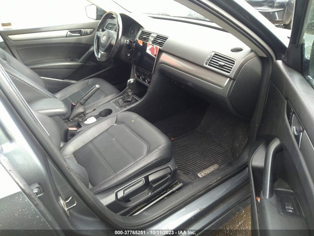 1VWAS7A30EC039979 Volkswagen Passat Wolfsburg Ed