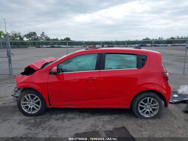 Chevrolet SONIC LT 2015 1G1JC6SB2F4161540 Image 15