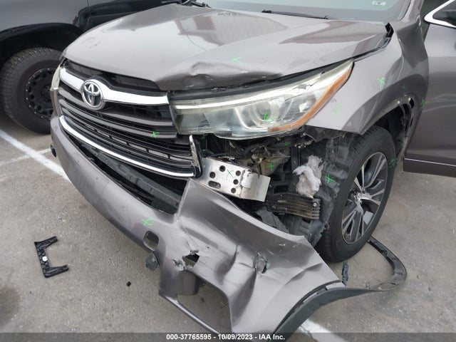 Toyota Highlander Xle 2016 5TDKKRFH4GS139740 Image 6