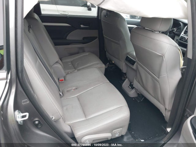 Toyota Highlander Xle 2016 5TDKKRFH4GS139740 Image 8