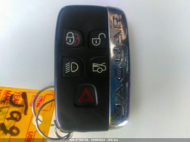 2018 JAGUAR XE SAJAJ4FX4JCP37085 Photo 10