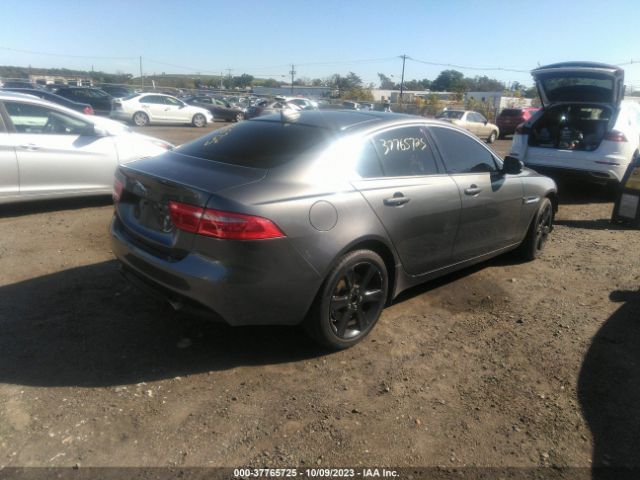 2018 JAGUAR XE SAJAJ4FX4JCP37085 Photo 3