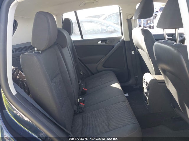 2014 VOLKSWAGEN TIGUAN S VIN: WVGAV3AX5EW559272