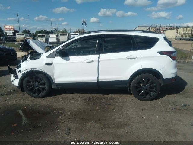 Ford ESCAPE SE 2017 1FMCU0GD8HUB28299 Image 14